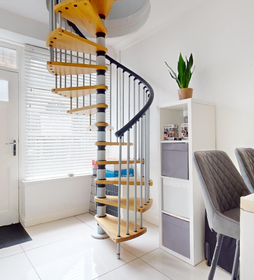 PLASSEY STREET, PENARTH Jeffrey Ross Estate Agents